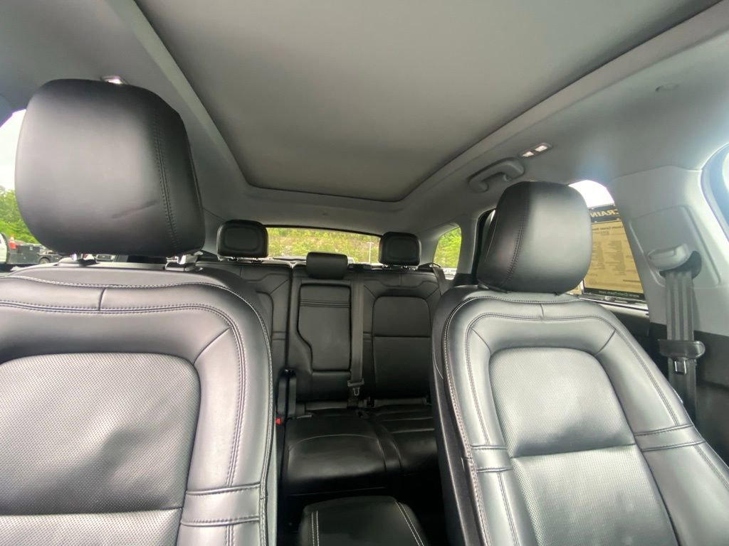 Used 2021 Lincoln Corsair AWD w/ Premium Package image 29