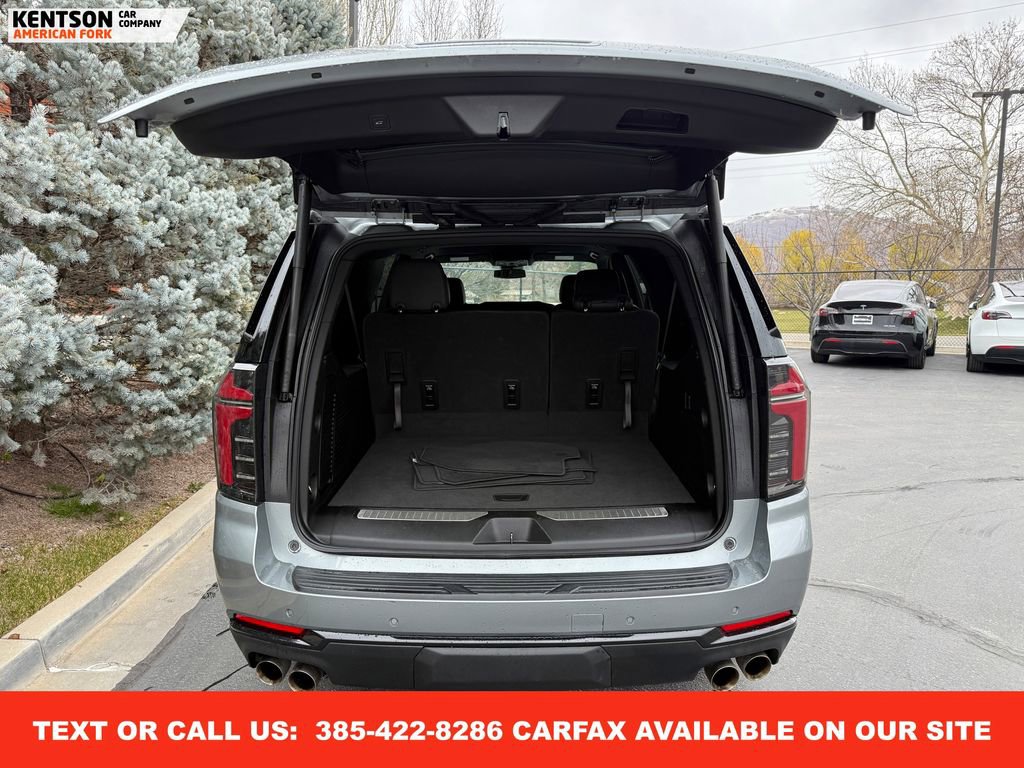 Used 2025 Chevrolet Suburban Z71 image 36