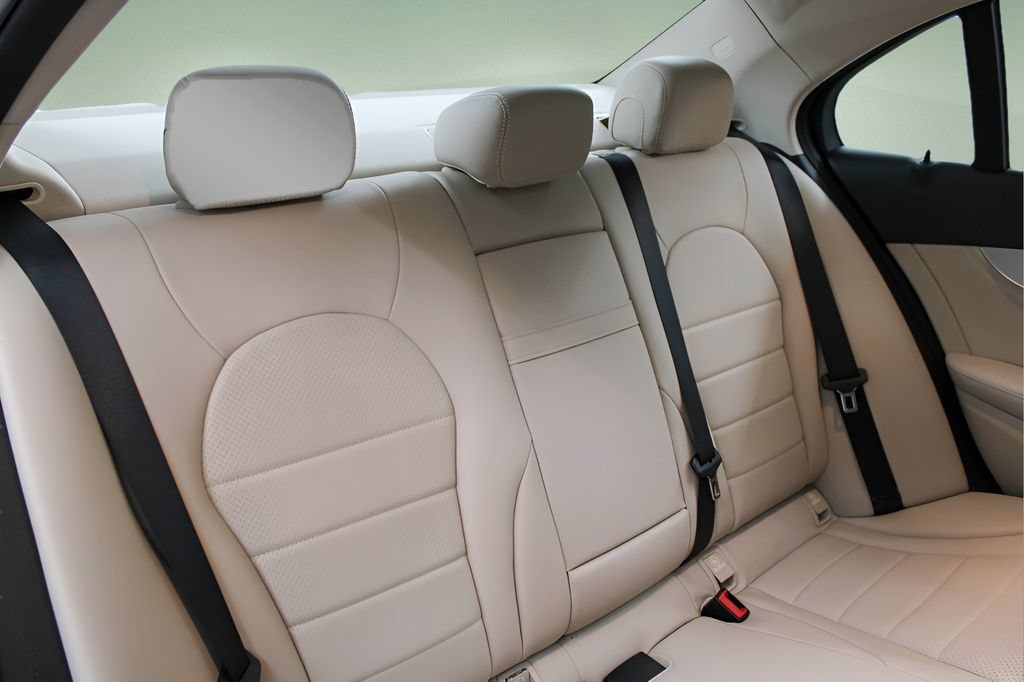 Used 2016 Mercedes-Benz C 300 4MATIC Sedan image 24