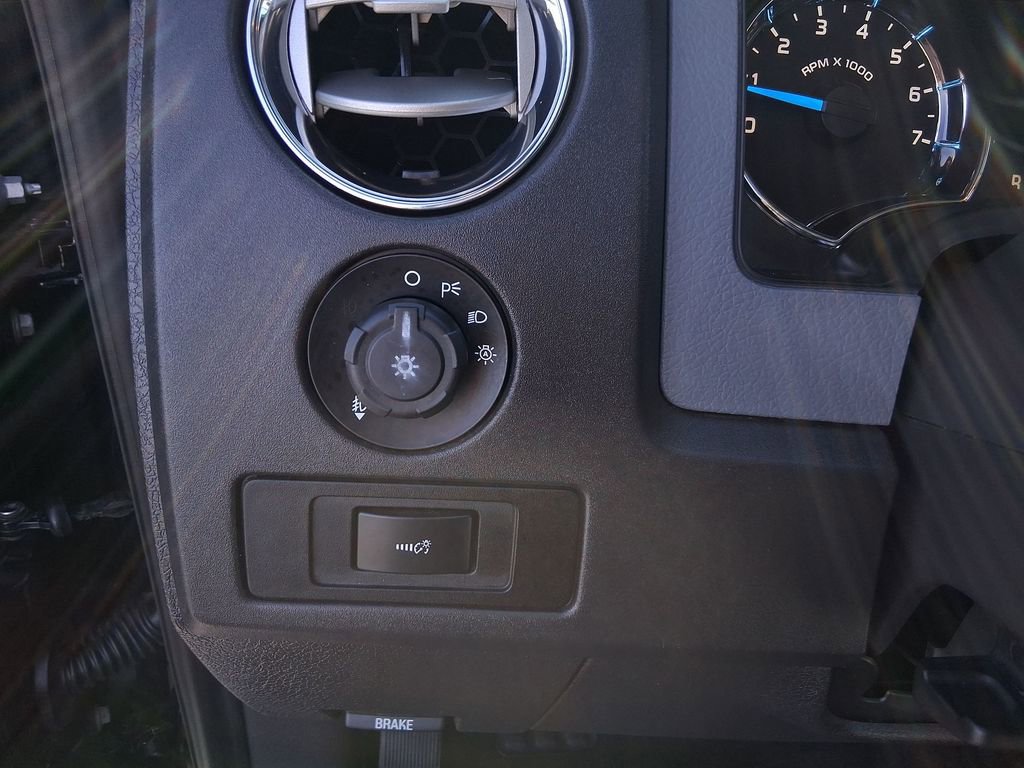 Used 2014 Ford F150 XLT w/ Equipment Group 302A Luxury image 14