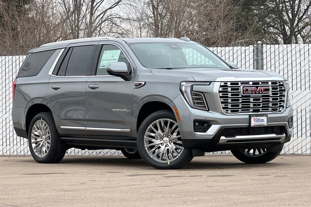 New 2026 GMC Yukon Denali w/ Denali Reserve Package AWD/4WD image 2