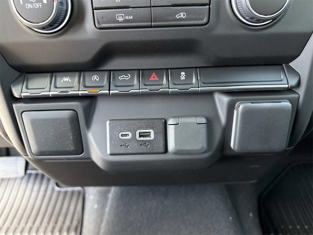 New 2026 Chevrolet Silverado 1500 Custom image 18