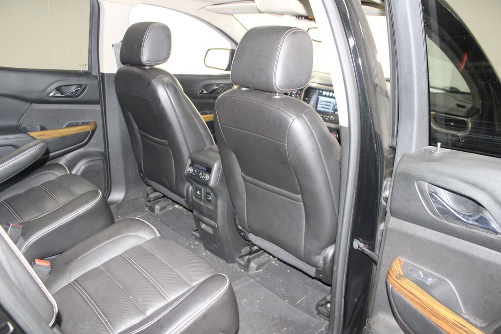 Used 2017 GMC Acadia Denali image 25