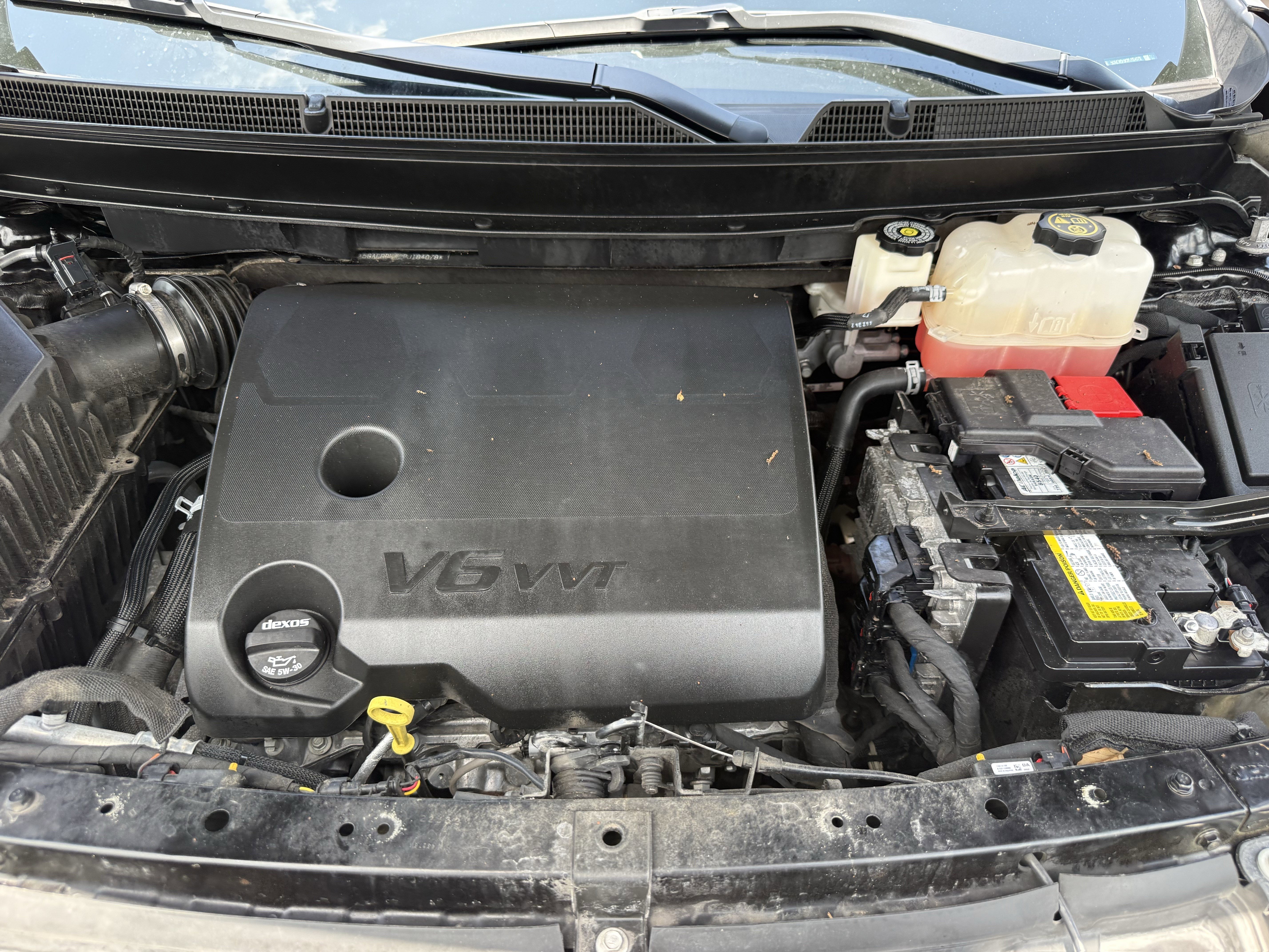 Used 2023 Buick Enclave Essence w/ Sport Touring Edition FWD image 33