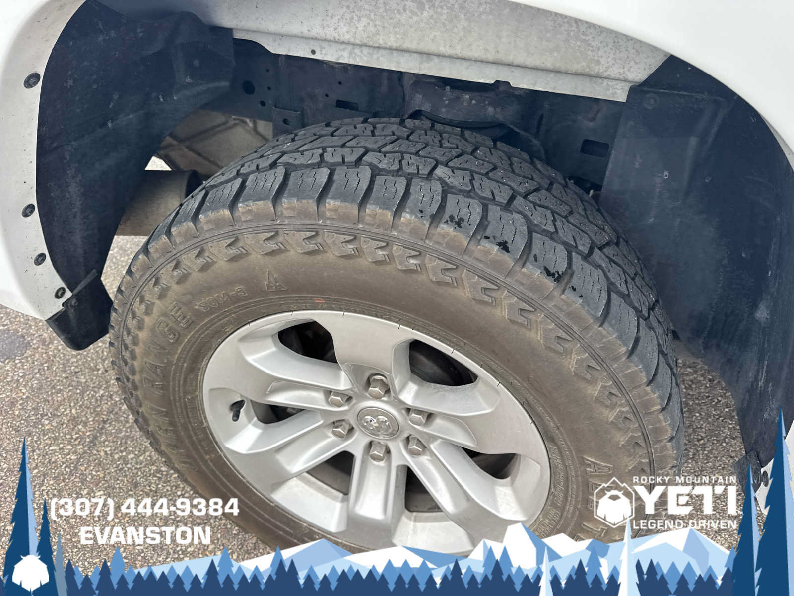 Used 2021 RAM 1500 Laramie AWD/4WD image 11