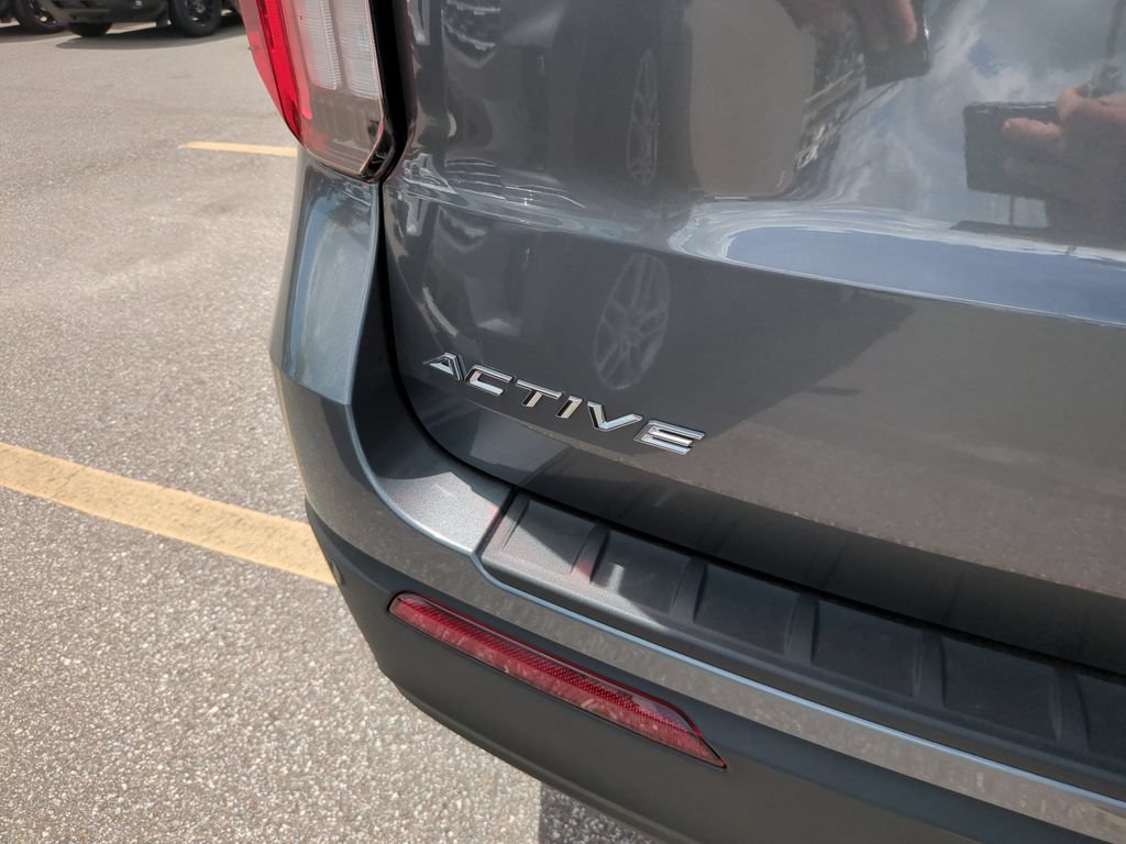 New 2026 Ford Explorer Active RWD image 12