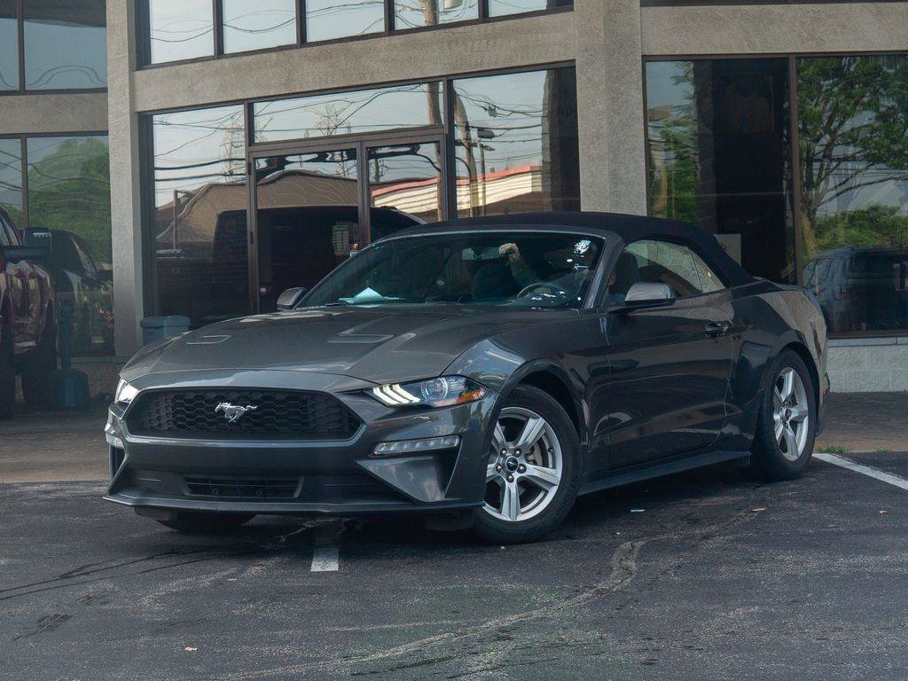 Used 2019 Ford Mustang Convertible RWD image 6