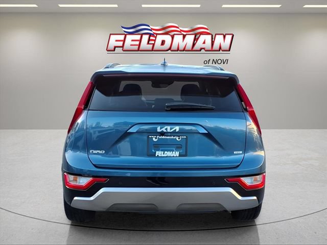 Used 2024 Kia Niro EX Touring FWD image 4