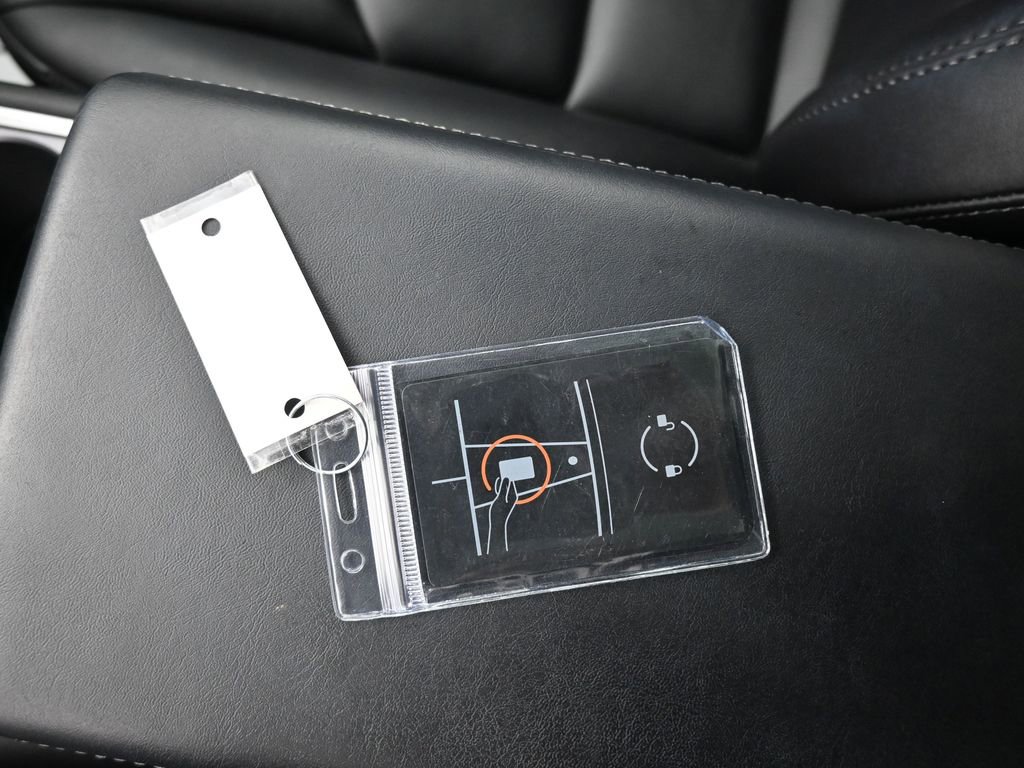 Used 2023 Tesla Model 3 Standard Range image 22