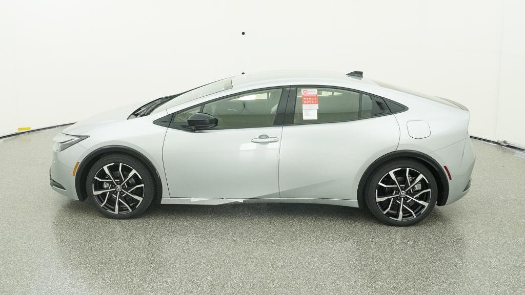 New 2026 Toyota Prius Plug-In Hybrid image 9
