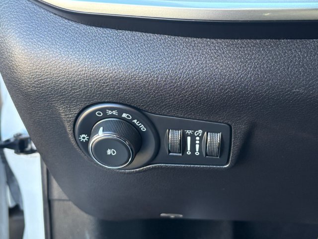 Used 2024 Jeep Compass Latitude AWD/4WD image 22