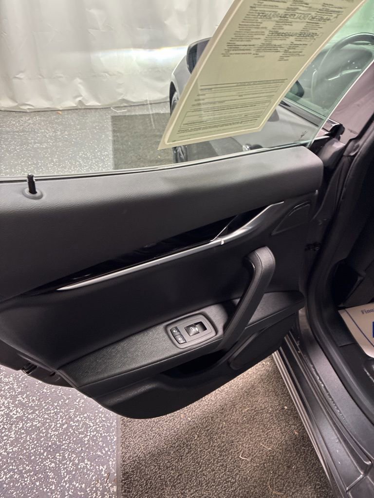 Used 2023 Maserati Ghibli Modena image 24