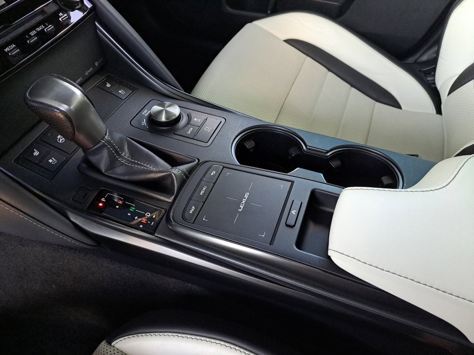 Used 2023 Lexus IS 350 F Sport w/ Navigation Package image 33