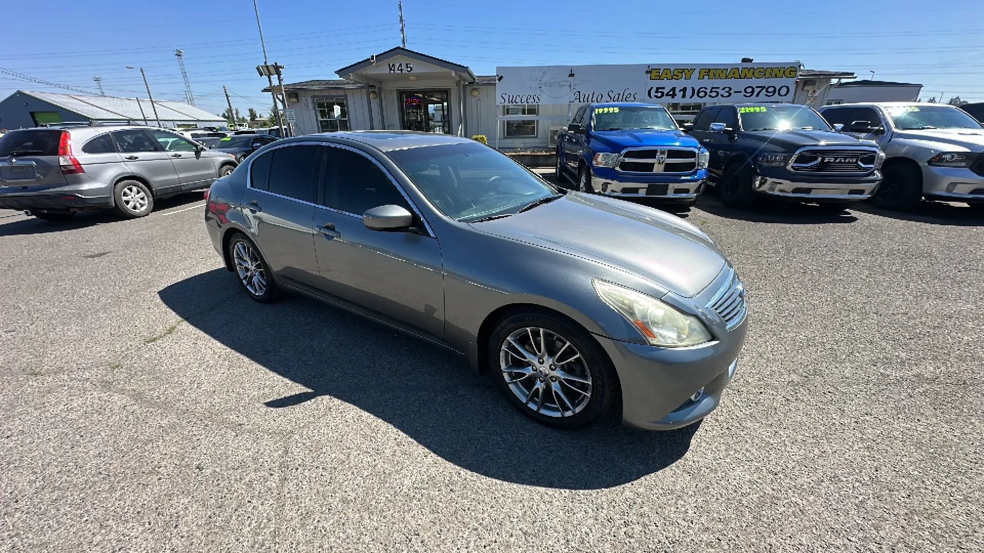 Used 2013 INFINITI G37 Journey w/ Premium Pkg RWD image 2