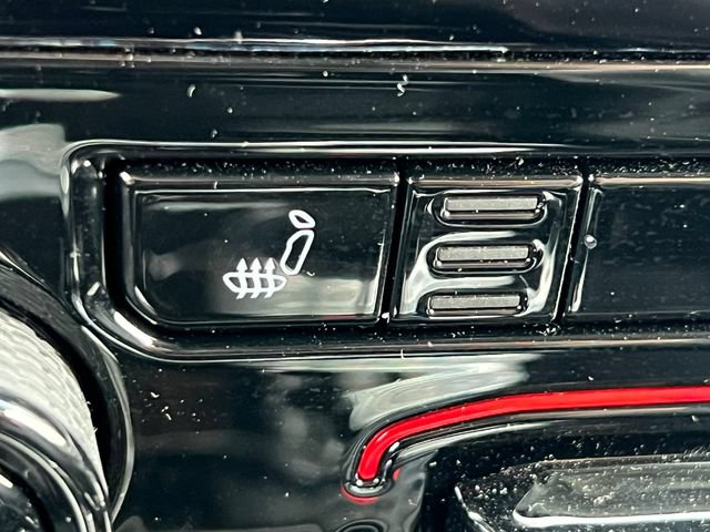 Used 2023 Jeep Grand Cherokee L Limited AWD/4WD image 10