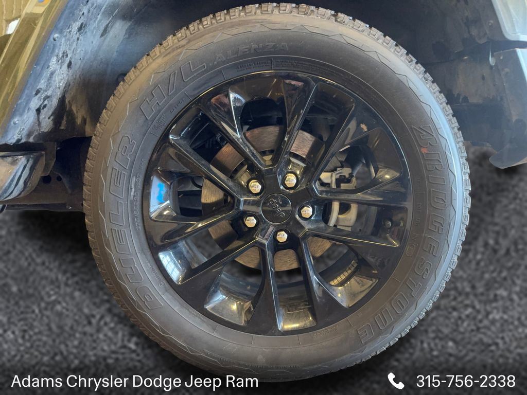 Used 2023 Jeep Wrangler Unlimited Sahara w/ Cold Weather Group image 19