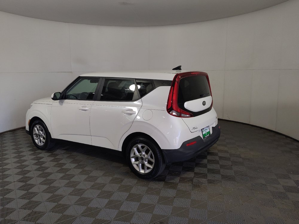 Used 2020 Kia Soul S FWD image 3