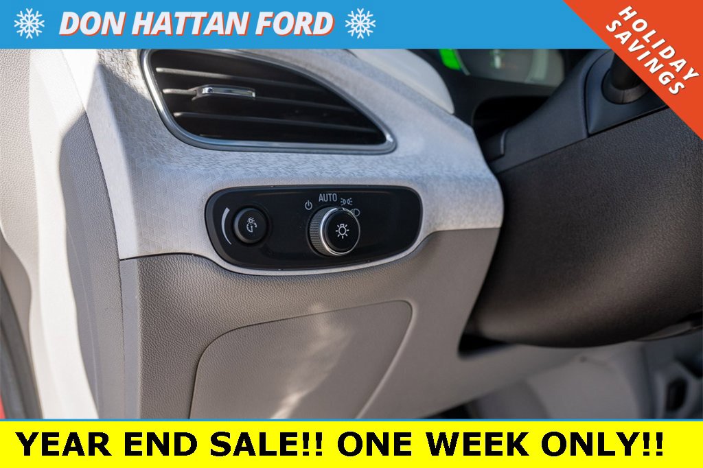Used 2020 Chevrolet Bolt Premier w/ Infotainment Package image 17