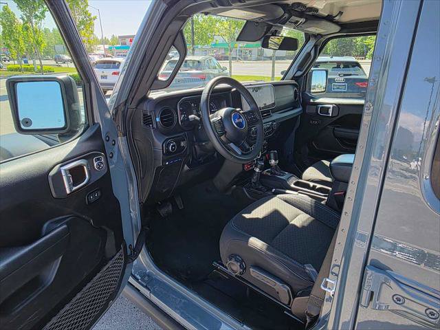Used 2024 Jeep Wrangler Unlimited Rubicon 4xe AWD/4WD image 19