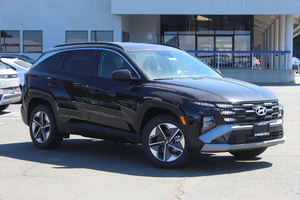 New 2026 Hyundai Tucson SEL w/ Tow & Go Package AWD/4WD image 1