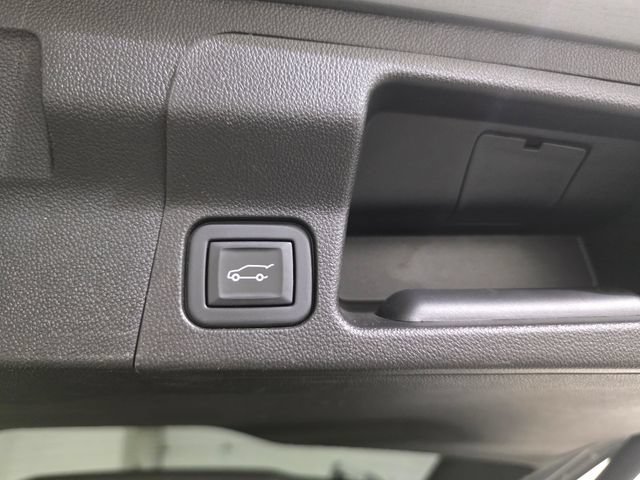Certified 2023 GMC Acadia Denali w/ Denali Technology Package AWD/4WD image 9