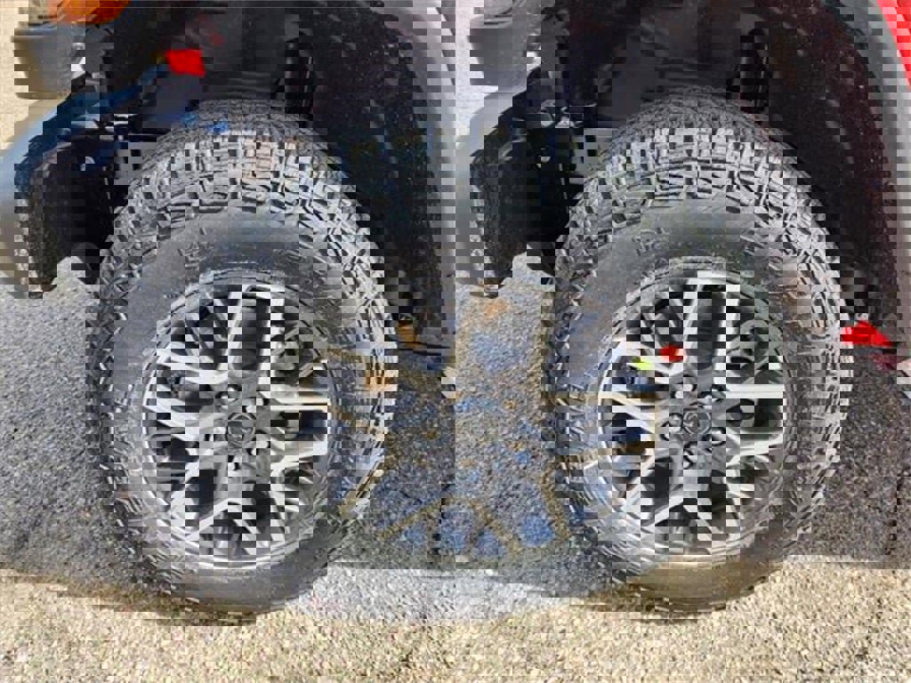 New 2025 Jeep Wrangler Unlimited Sahara w/ Dual Top Group image 5