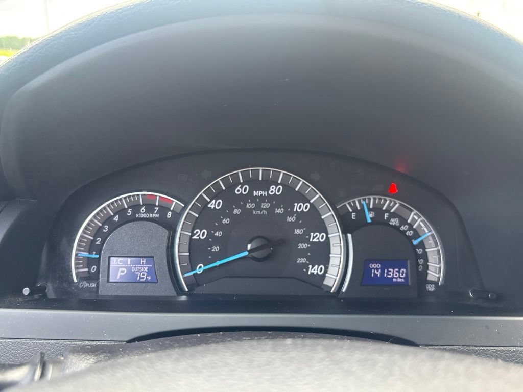 Used 2014 Toyota Camry SE FWD image 22