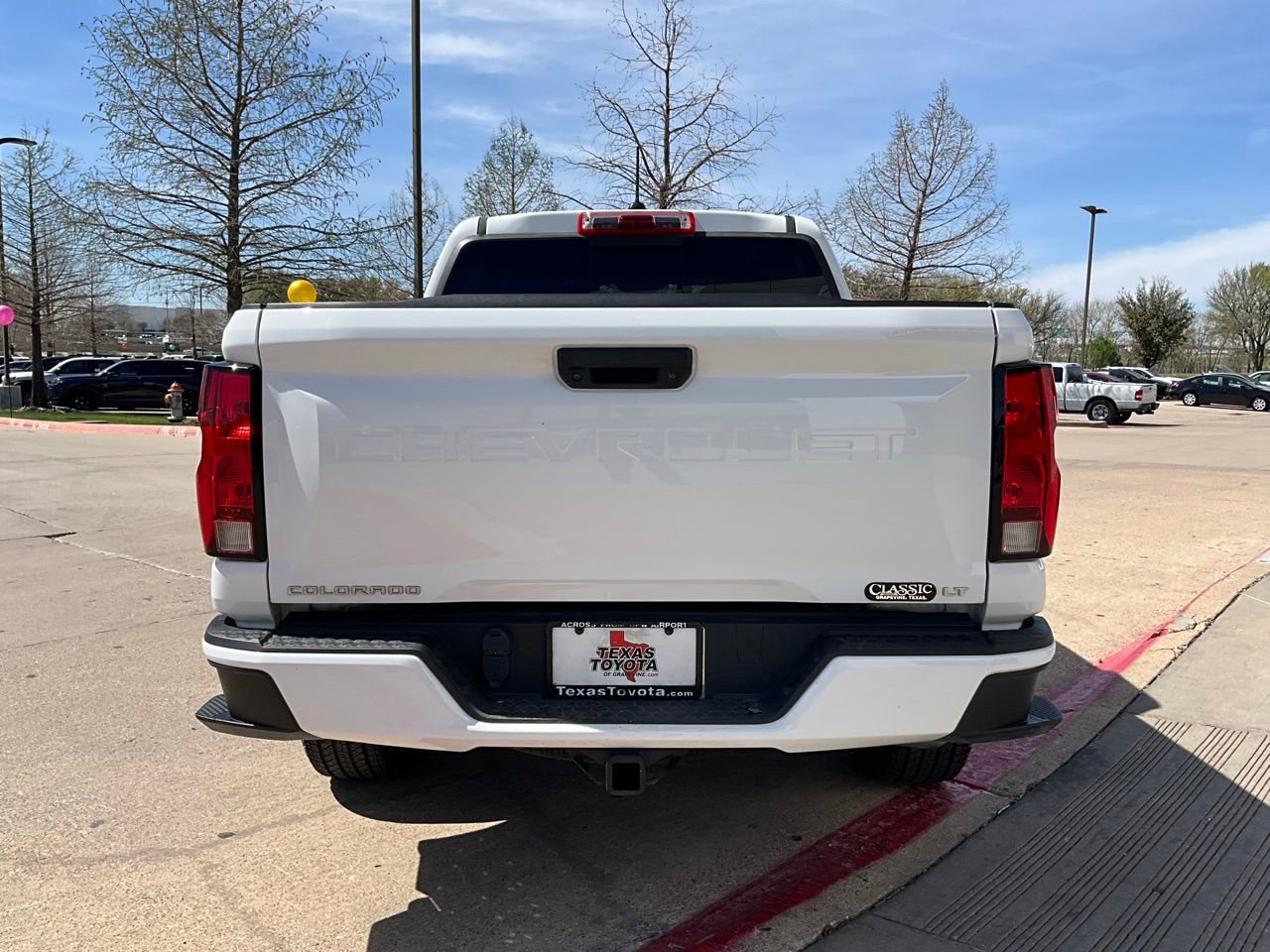 Used 2024 Chevrolet Colorado LT w/ LT Convenience Package II image 7