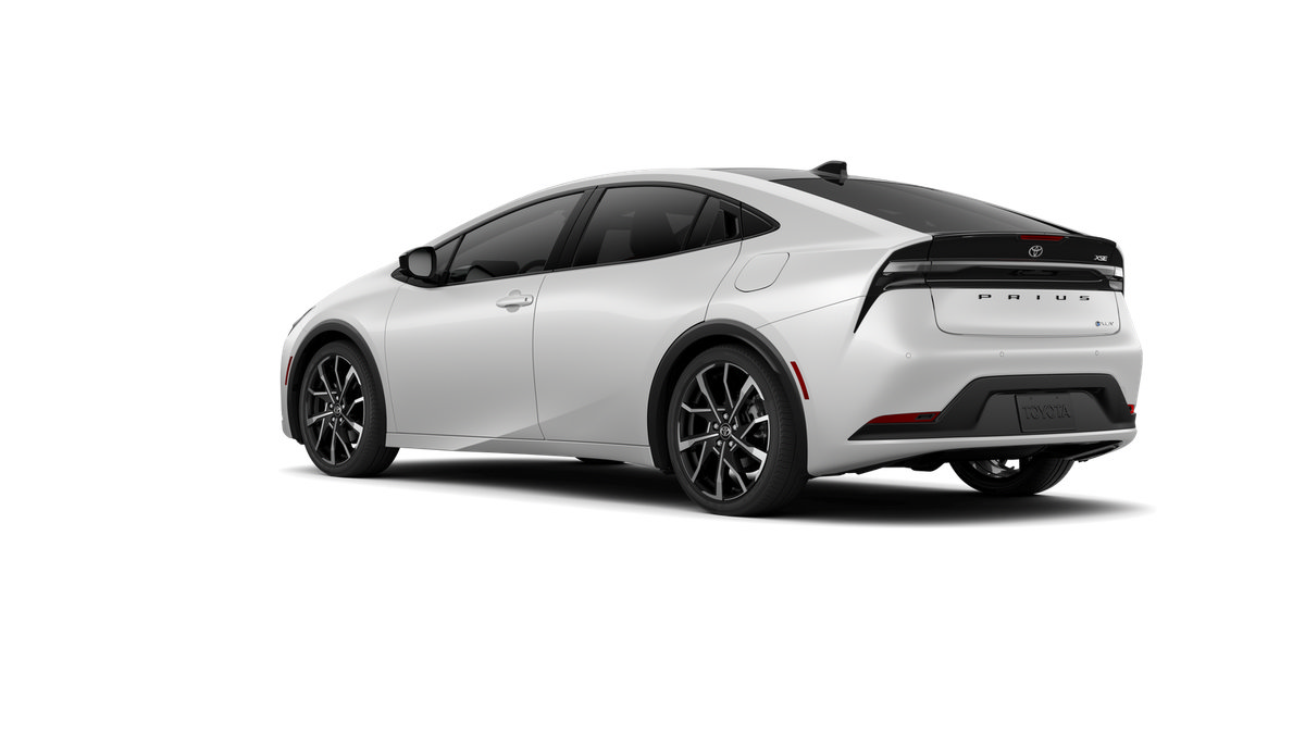 New 2026 Toyota Prius Plug-In Hybrid FWD image 6