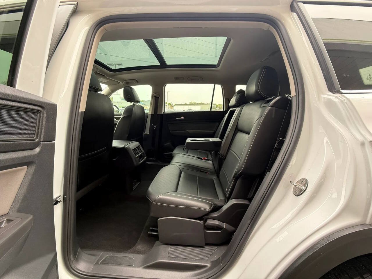 Used 2022 Volkswagen Atlas SE AWD/4WD image 12