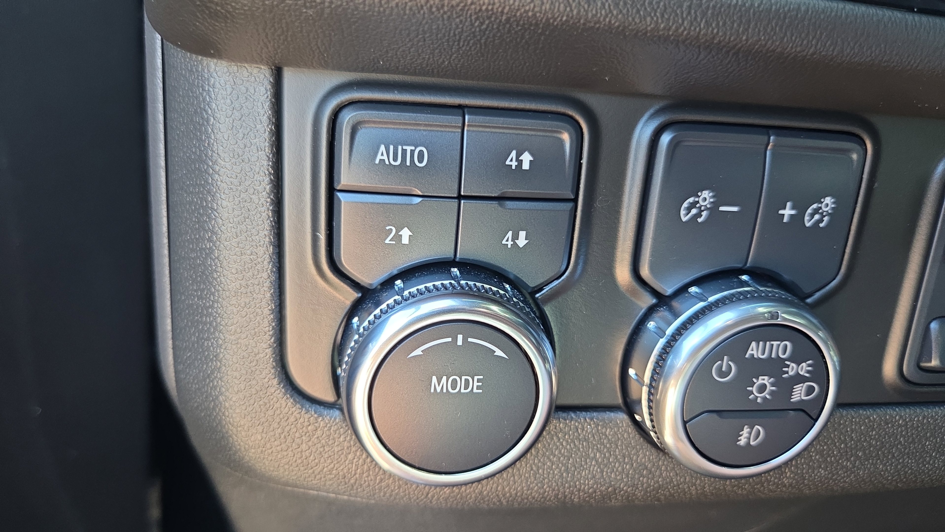 Certified 2025 GMC Yukon Elevation AWD/4WD image 26