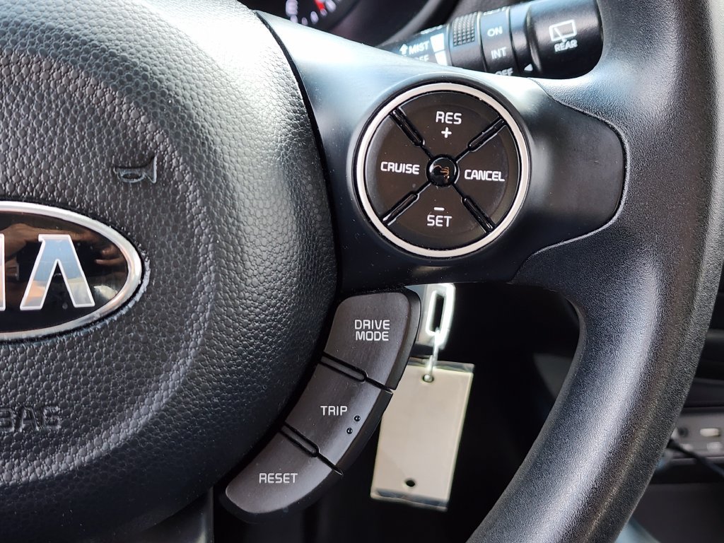 Used 2017 Kia Soul + FWD image 26
