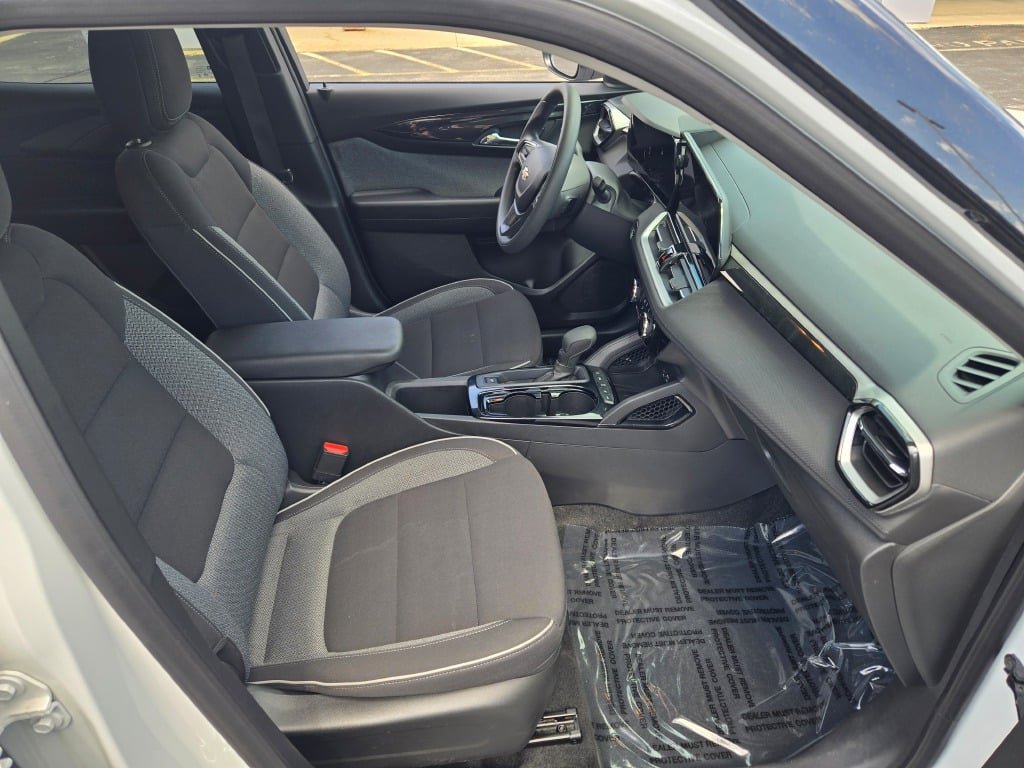 Certified 2025 Chevrolet TrailBlazer LT AWD/4WD image 7