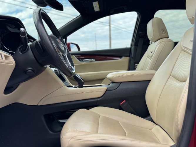 Used 2018 Cadillac XT5 Premium Luxury image 6
