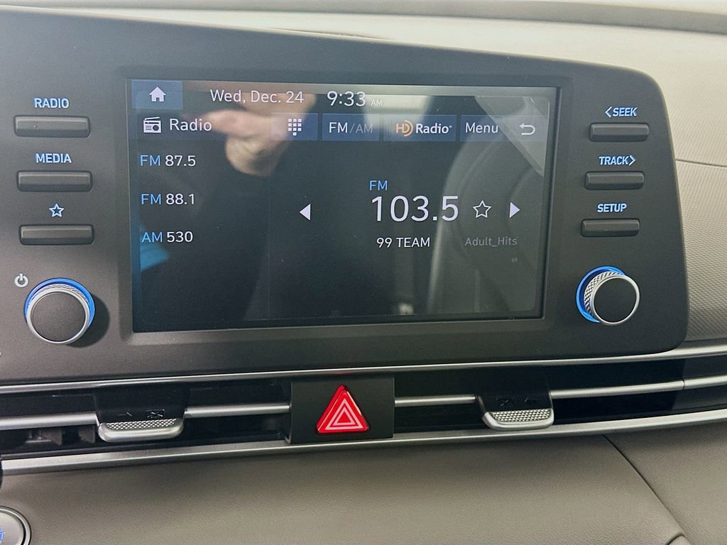 New 2026 Hyundai Elantra Sport image 11