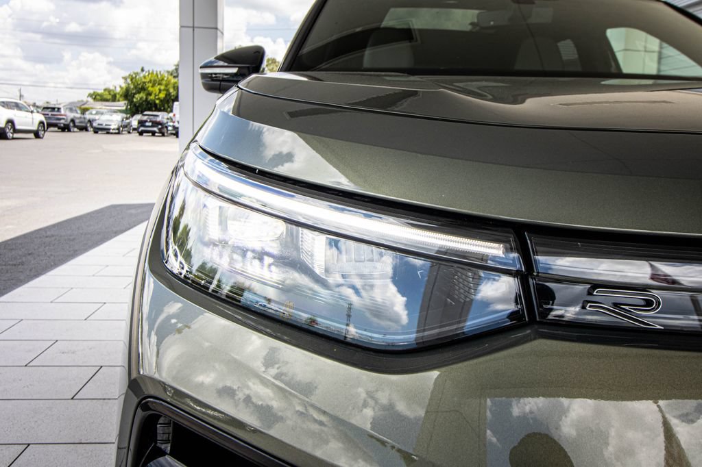 New 2026 Volkswagen Tiguan SE R-Line FWD image 6