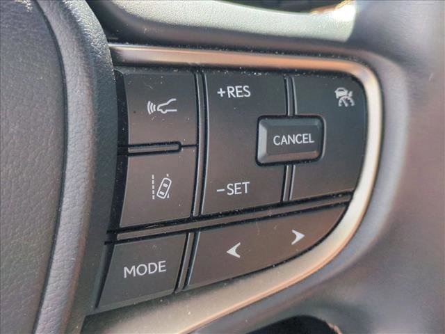 Used 2022 Lexus UX 200 w/ Accessory Package (Z1) image 16