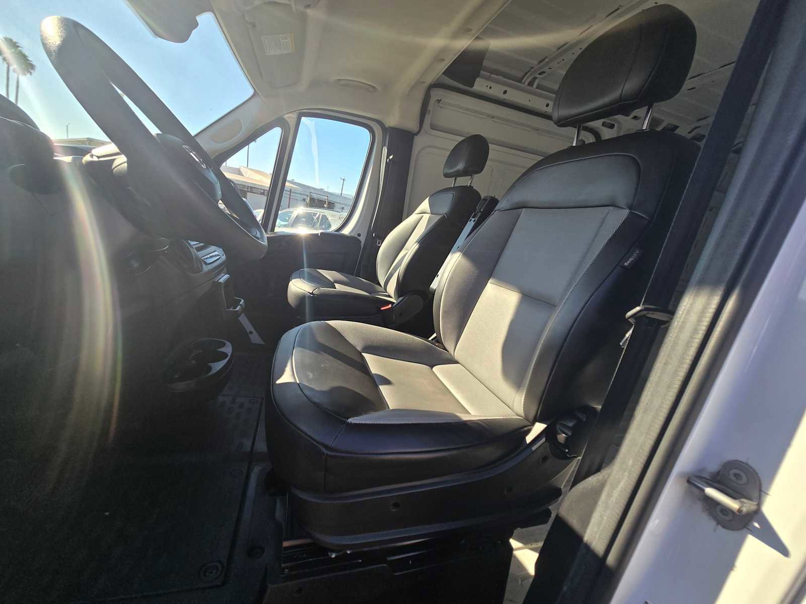 Used 2023 RAM ProMaster 2500 image 20