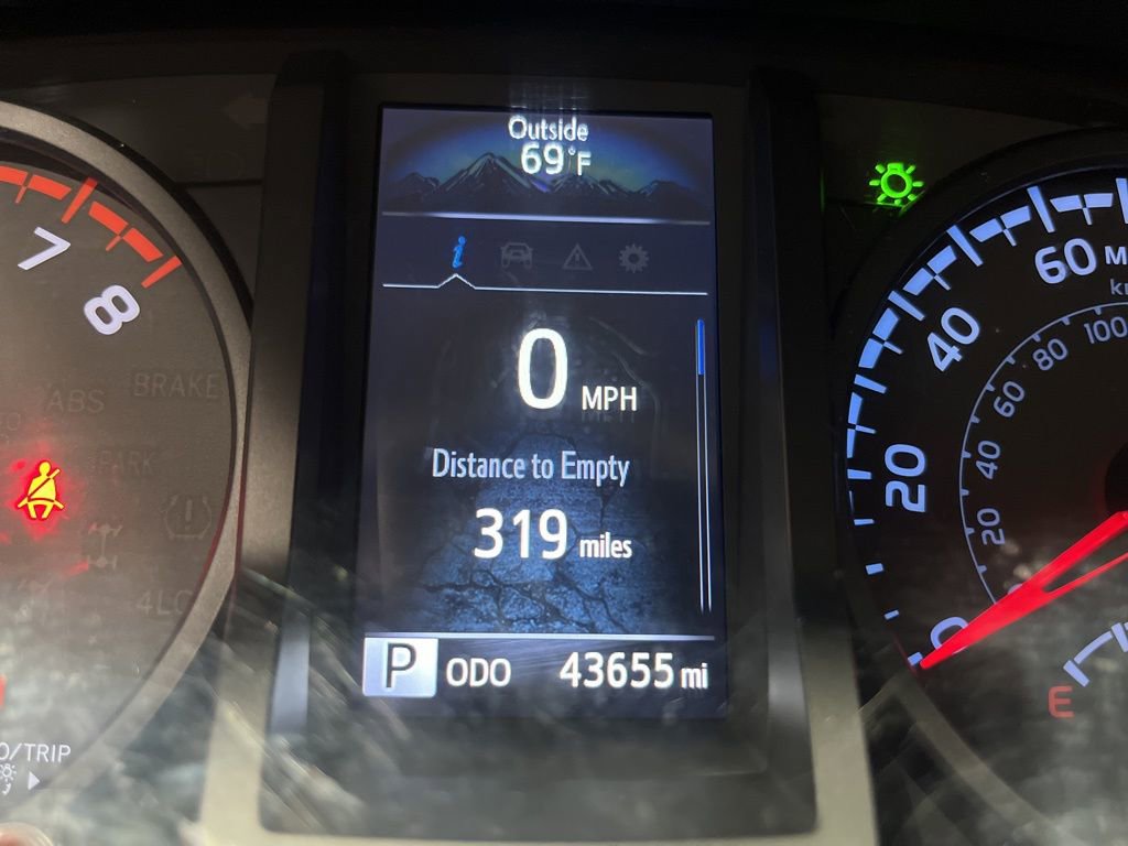 Used 2023 Toyota Tacoma SR AWD/4WD image 21