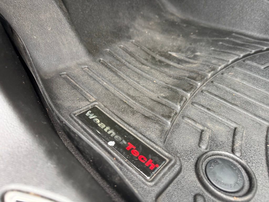 Used 2017 Cadillac XT5 Platinum w/ Driver Assist Package image 19