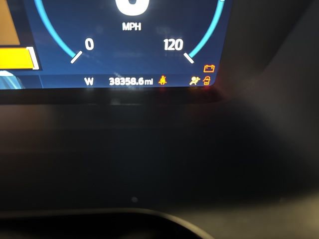 Used 2023 Ford F150 Lariat w/ Trailer Tow Package image 8