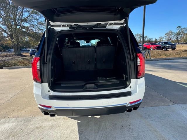 New 2026 GMC Yukon XL Denali w/ Sun & Power Step Package image 7