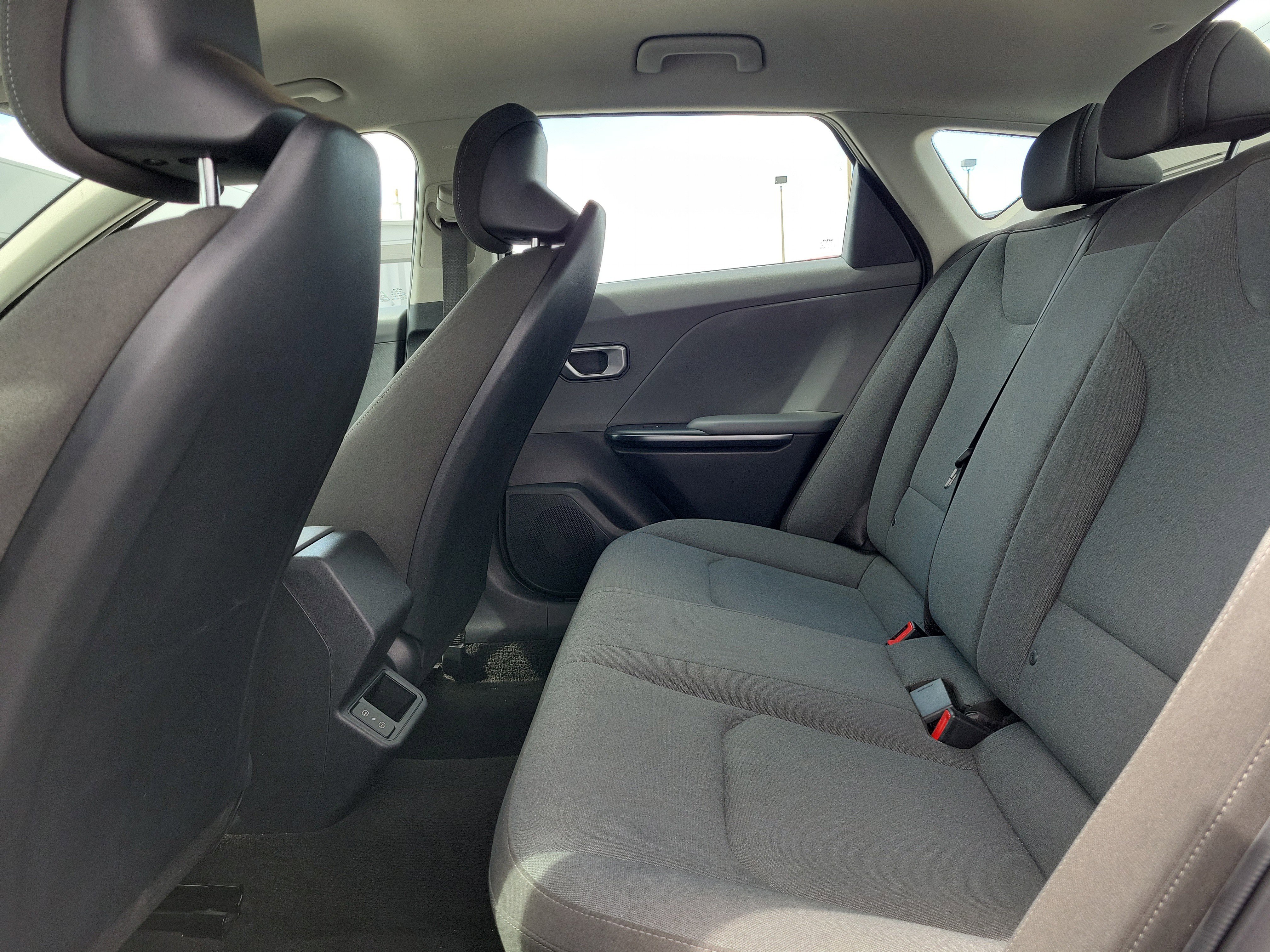 Used 2025 Kia K4 FWD image 16