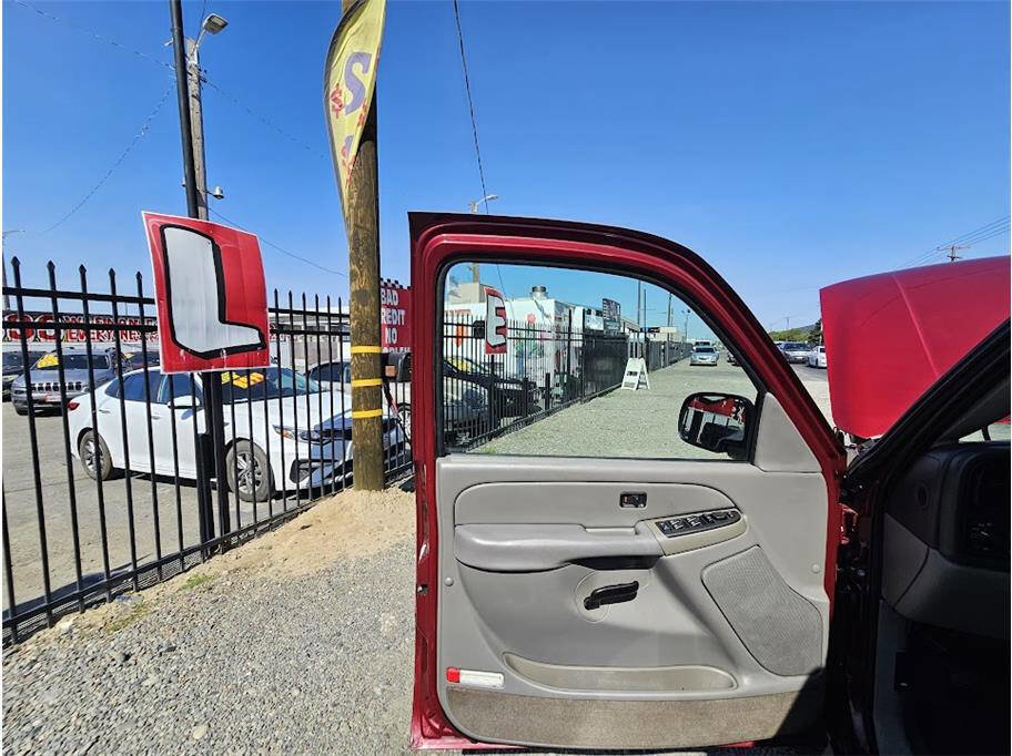 Used 2005 GMC Yukon 2WD image 34