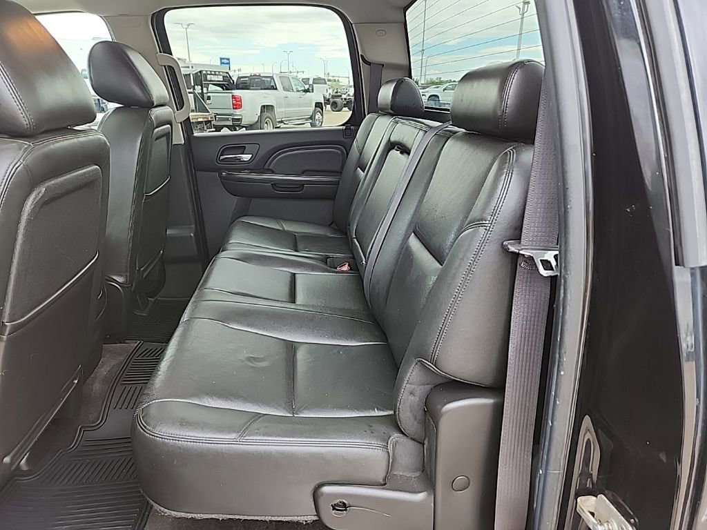 Used 2011 GMC Sierra 1500 Denali AWD/4WD image 33