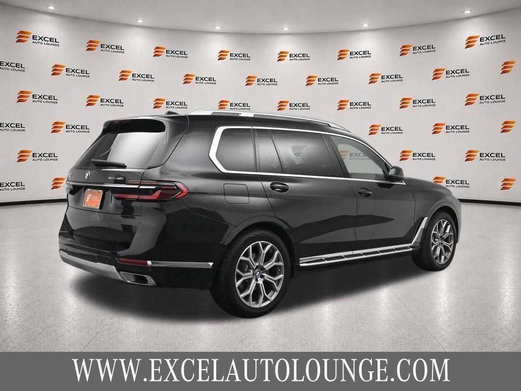 Used 2024 BMW X7 xDrive40i w/ Premium Package AWD/4WD image 5