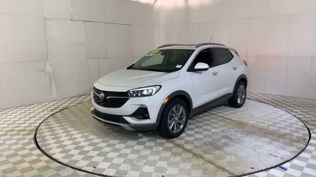 Used 2023 Buick Encore GX Essence w/ Experience Buick Package FWD image 4