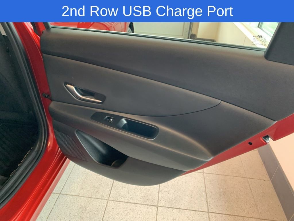 Used 2023 Hyundai Elantra SEL w/ Convenience Package image 18