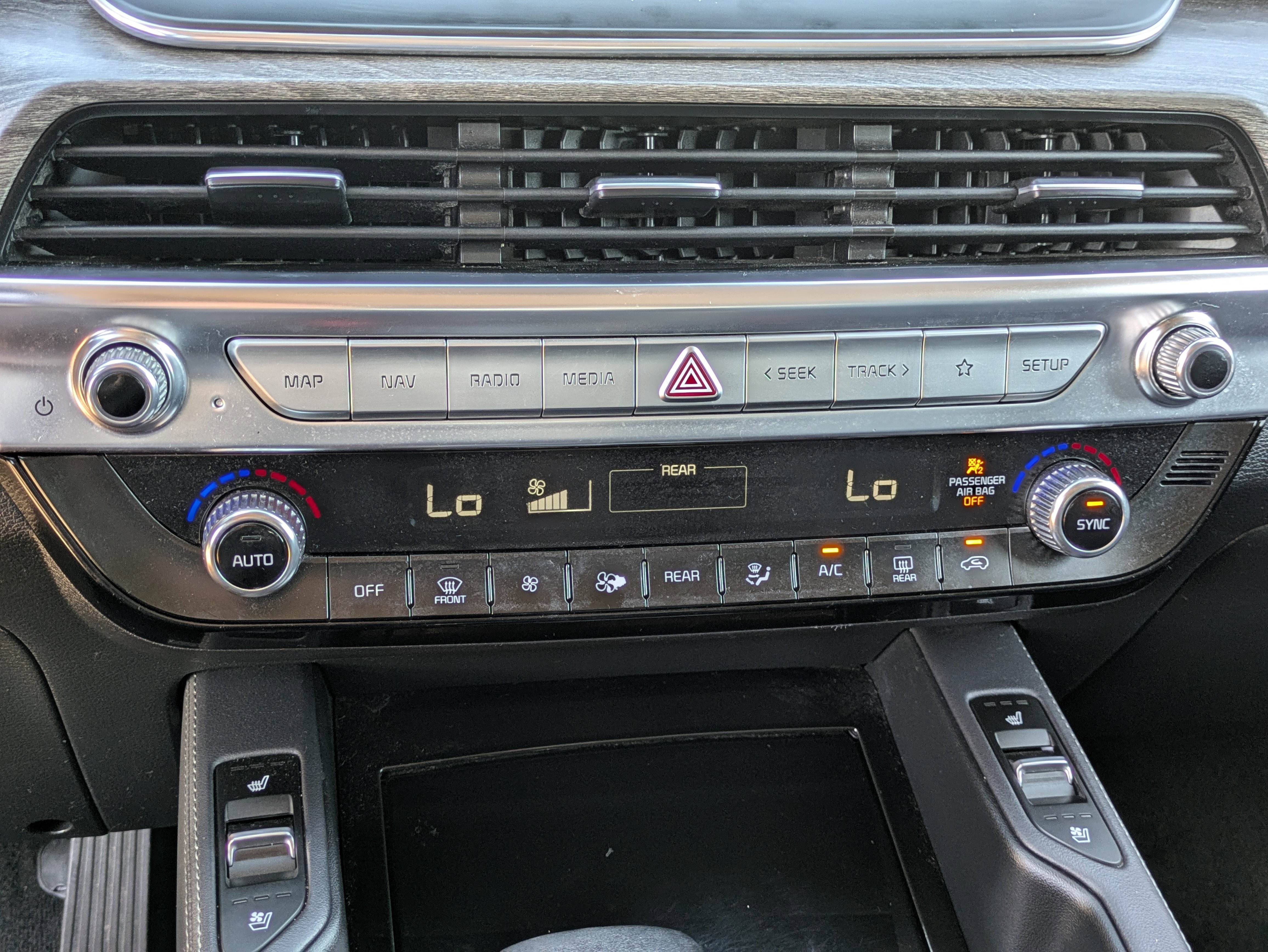 Used 2020 Kia Telluride EX image 26