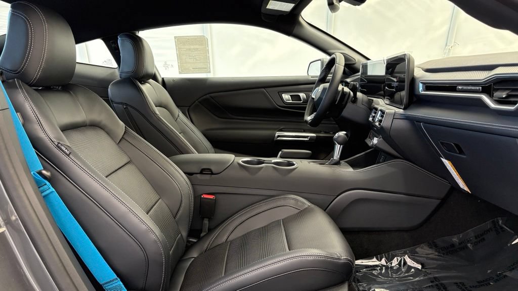 New 2026 Ford Mustang GT Premium w/ GT Performance Package RWD image 16